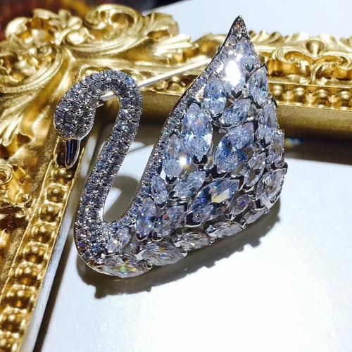 哪款胸针值得收藏,日系胸针推荐