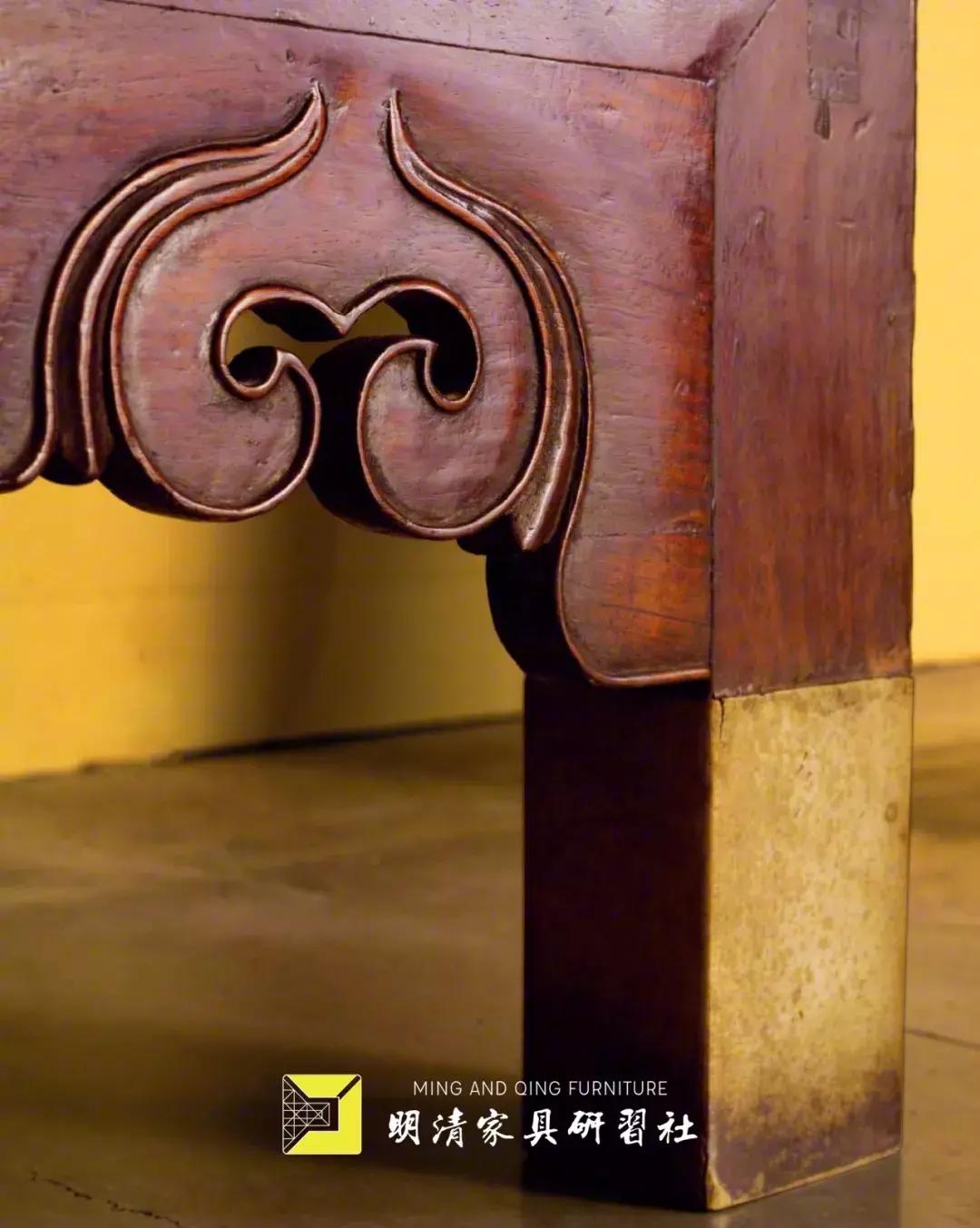 明清家具展厅灯光设计,明清家具铜蝙蝠配饰