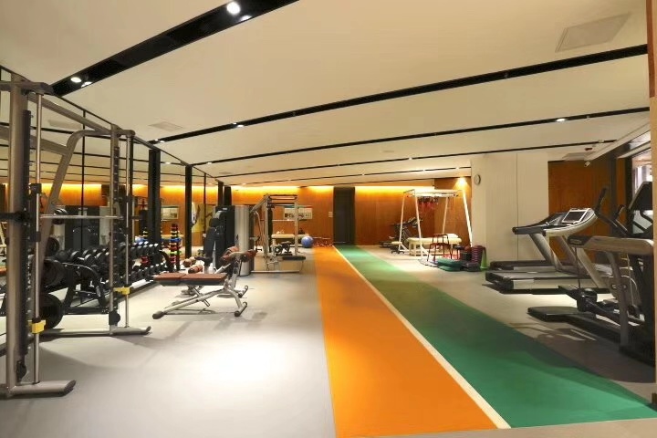 术后膝盖不能弯曲疼痛怎么回事,术后膝盖不直