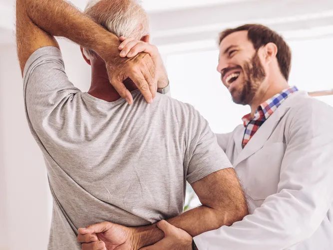 腰椎间盘突出床上锻炼最好方法,颈椎腰椎间盘突出锻炼最好方法