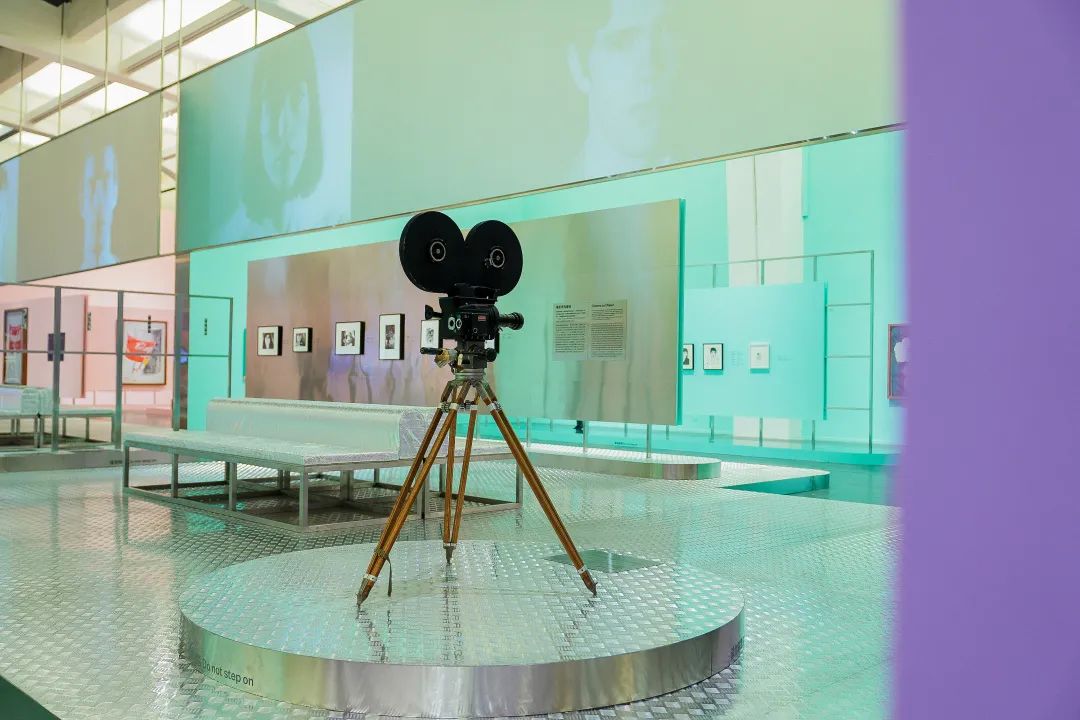 安迪沃霍尔有预言吗,安迪沃霍尔的预言