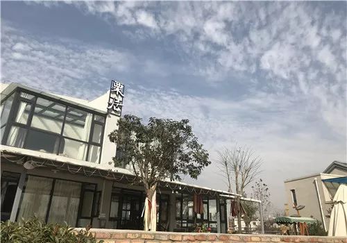 民宿365近期10家大热的极简民宿,西北风格民宿