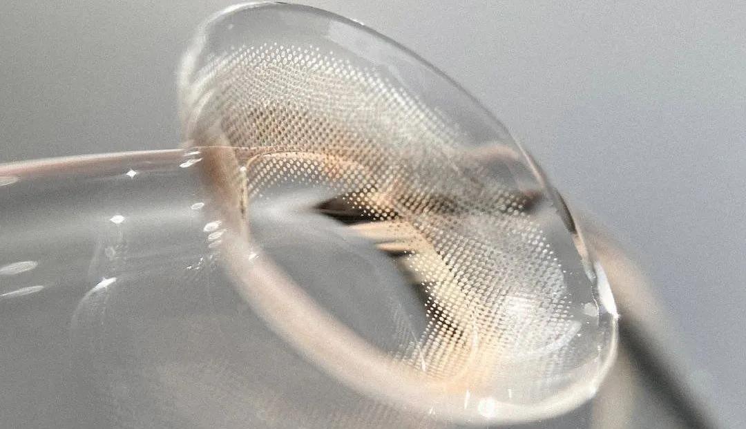 小小美瞳撑起百亿市场，Moody、可糖走红背后暗藏成长的烦恼