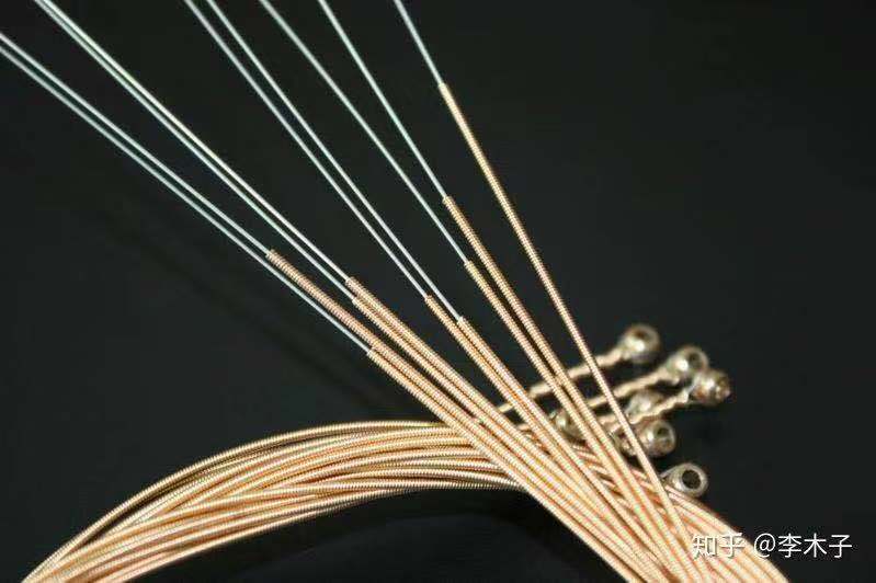 不要小看吉他弹弦,吉他琴弦大全讲解