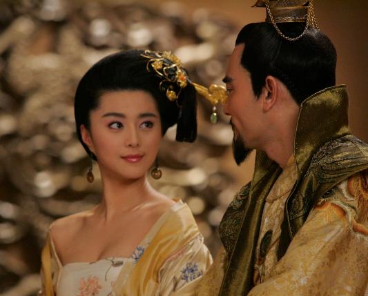 杨贵妃死在马嵬坡还是去了日本,杨贵妃是否死于马嵬坡