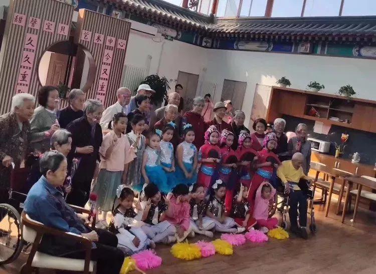 北京独门独院小四合院出售,北京四合院单身公寓