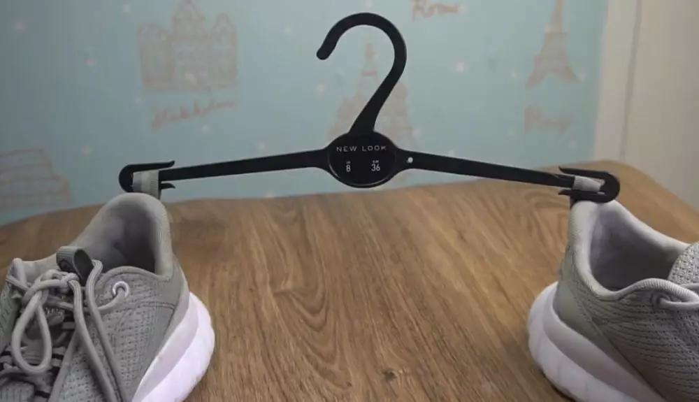 鞋后跟上的小拉环,鞋子后小拉环断了可以修吗