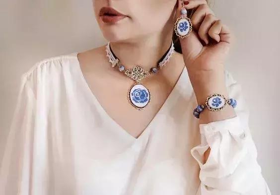 法式珠绣毛衣链手工教程,复古布刺绣毛衣链