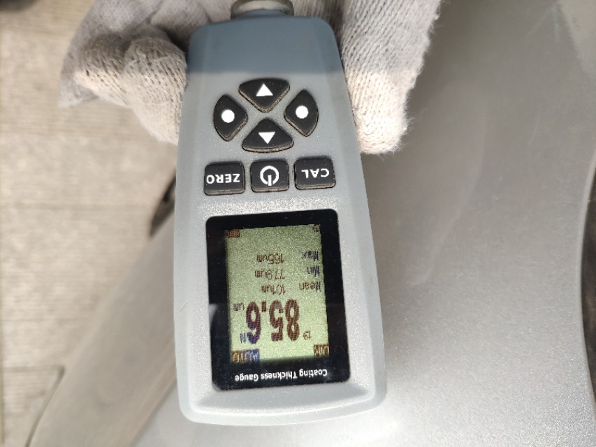 检车作业:2011款奔驰C200CGI