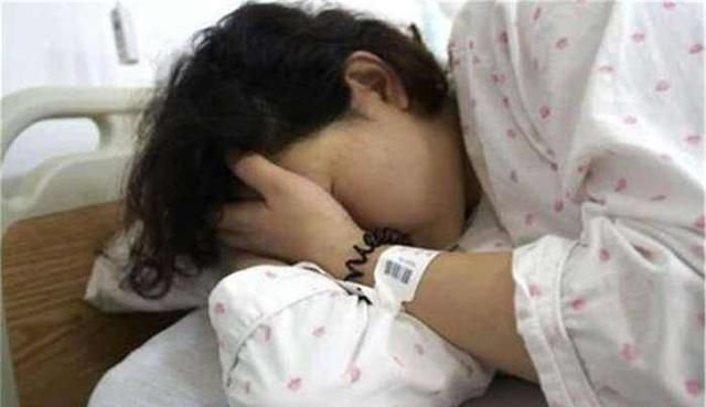 生孩子用力很大医生却说没力气,生孩子时是不是一疼就用力