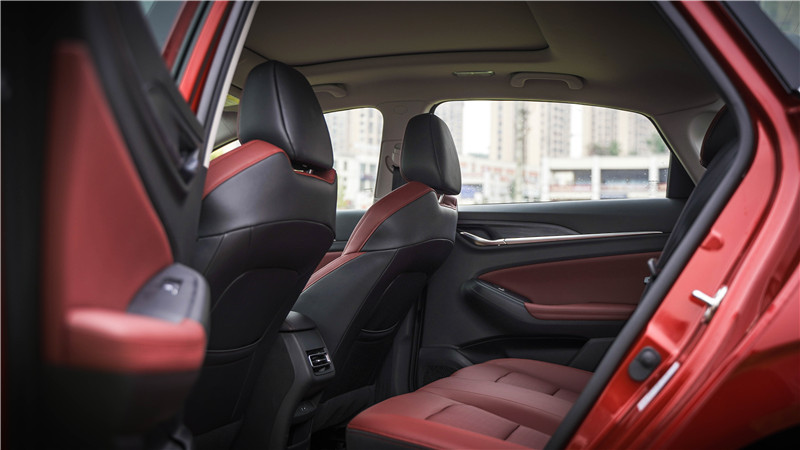 长安逸动plus试驾体验,长安逸动plus1.6动力测试