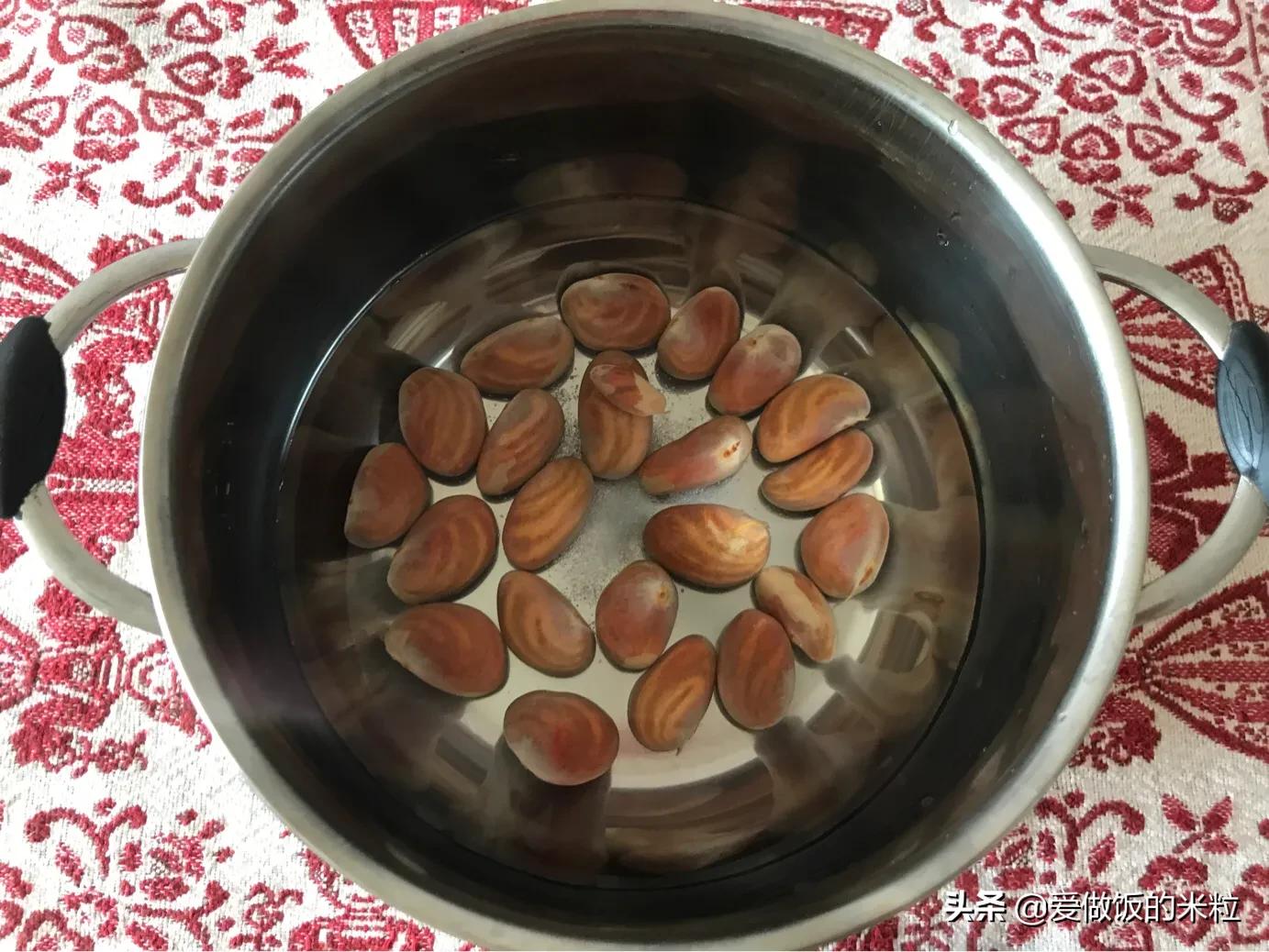 菠萝蜜的核是不是和板栗一个味道,菠萝蜜核和板栗可以一起吃吗