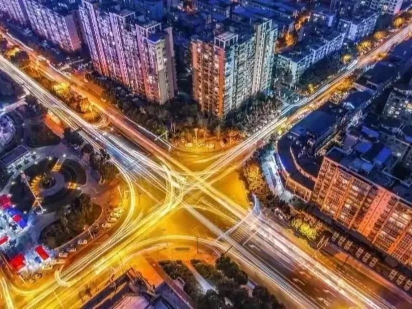 凤凰国际高端住宅区,2025年凤凰新城