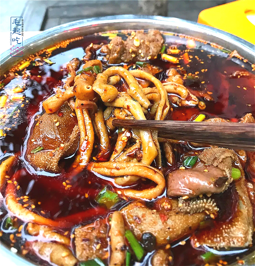 成都建设路很出名的一家冒菜,成都海椒市比较火的冒菜