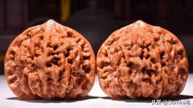 高价跳水核桃,价格跳水最快的文玩