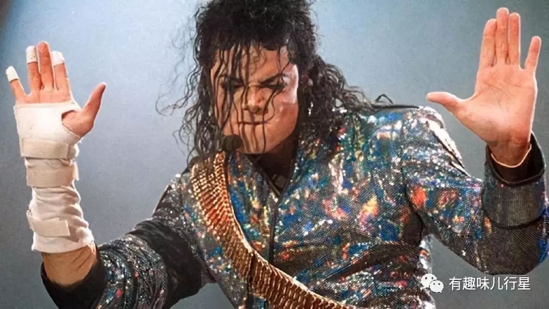 音乐会现场致敬michaeljackson,michaeljackson最经典演唱会