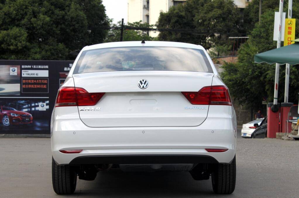 2019款桑塔纳测评，1.5L+6AT经济省油，家用代步首选