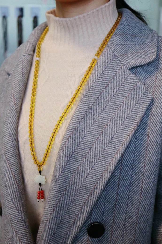 你会戴黄金首饰吗,什么类型的手链可以戴右手