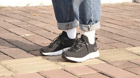 磁力按摩防水鞋,用强磁铁做摇步器