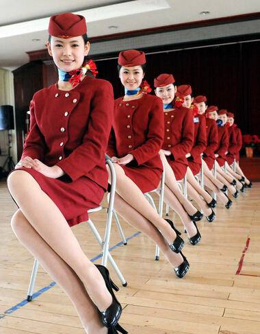 跷二郎腿骨盆倾斜可以正骨吗,跷二郎腿骨盆倾斜矫正