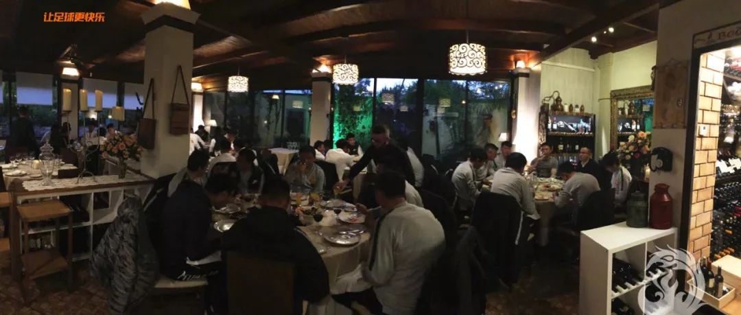 王小松武汉队,2018卓尔董事长王小松