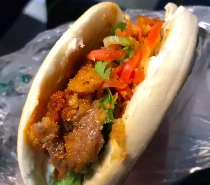 我在2018年的网红美食堆里，精挑出了这23家火爆的店给你！