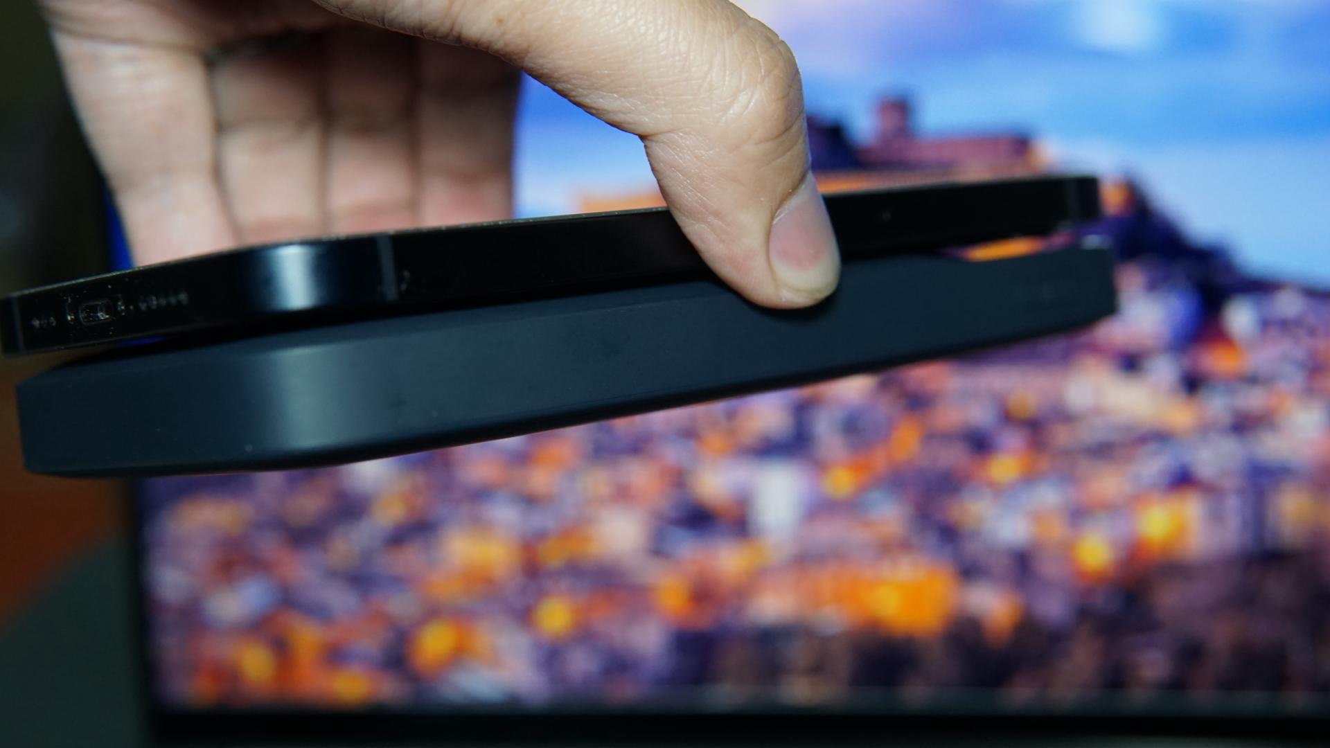 倍思无线磁吸充电宝20w充苹果13,倍思iphone12