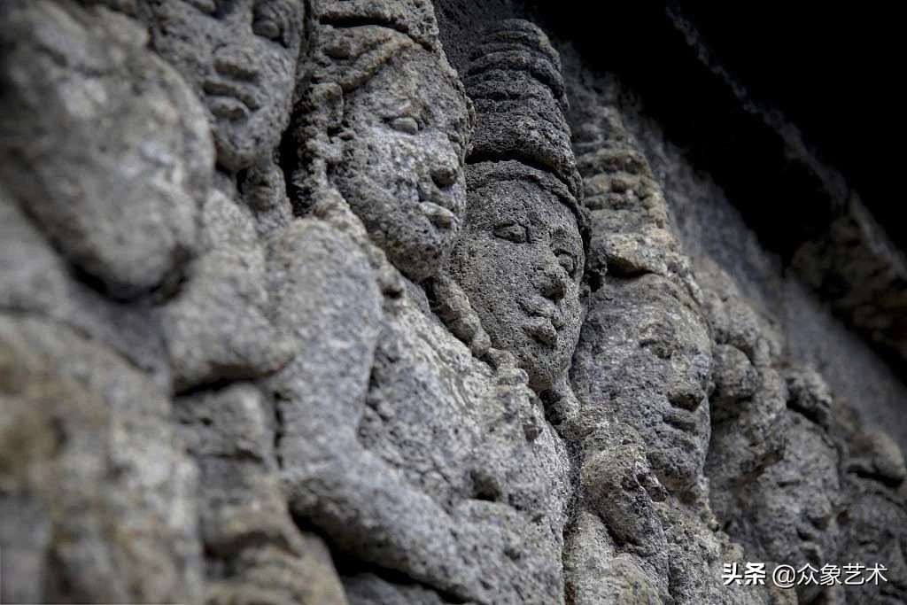 世界最大的佛寺在哪里,婆罗浮屠塔附近寺庙