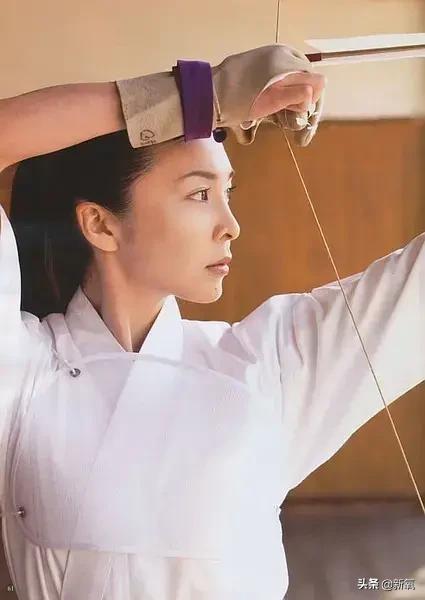 绝美治愈系巨星也选择自杀...今年到底怎么了？