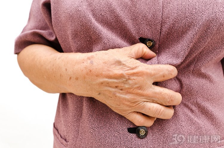 比较常见的肚子痛是怎么回事,肚子隐隐作痛的原因及解决方法