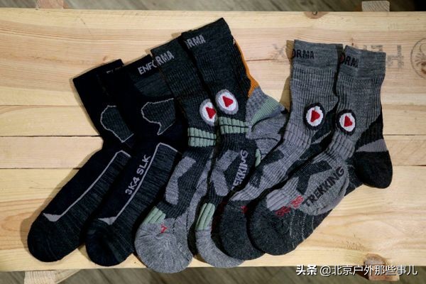 徒步需要带的装备清单,户外徒步装备必买清单