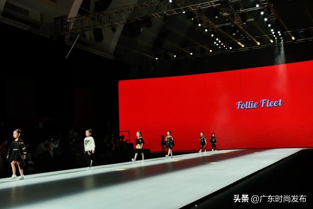 fashion时装周走秀全集,follie2017时装周