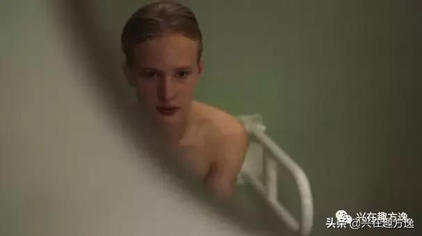 自毁型人格的女孩,自毁身体的女孩