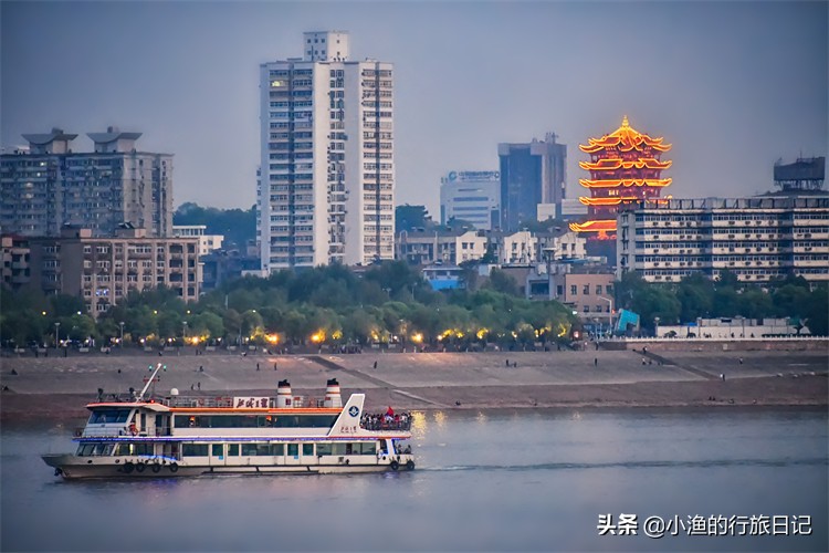 第一次去武汉被震撼到,西安妹子到成都旅游8次