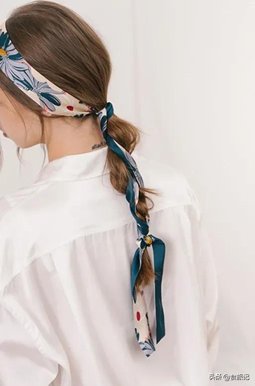 不要拒绝丝巾,正如不要拒绝春天