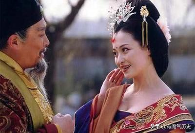 唐玄宗专宠杨贵妃之谜,唐玄宗为什么钟爱杨贵妃