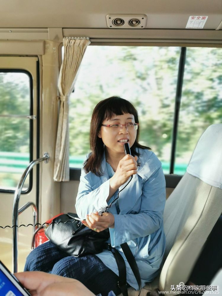 赴一场槐花的邀约——宝鸡作家赴扶风野河山采风