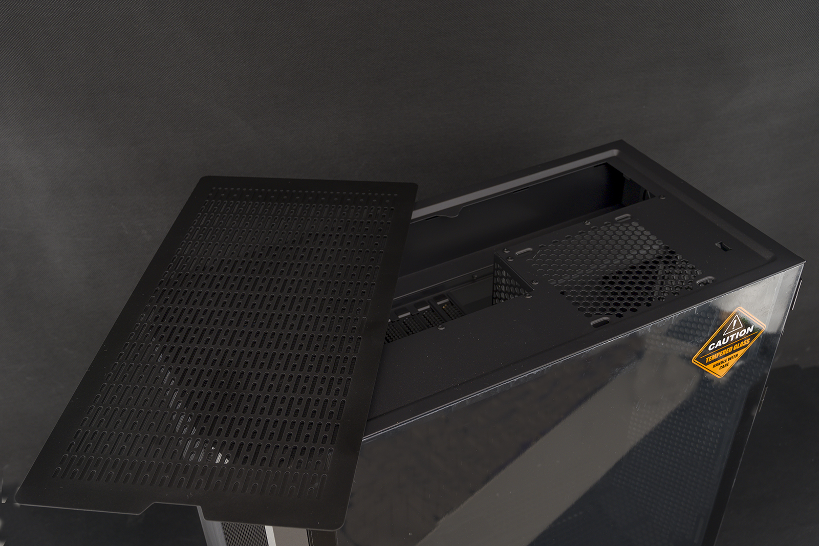 装了这个灯，我就是这条街最靓的仔，玩转全塔RGB主机