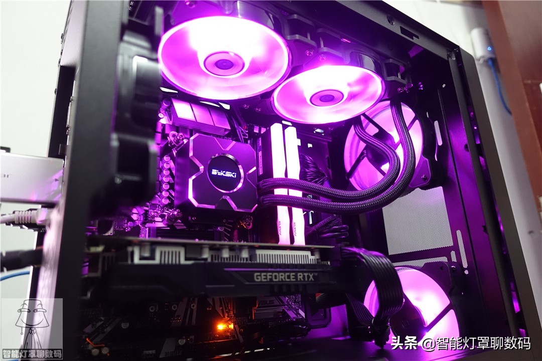 灯罩装机日记001：妹子的万元设计游戏机，感觉主板选错了