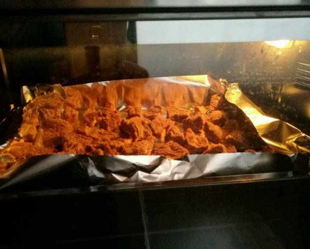 假牛肉干是用什么制作的？普遍用鸭肉，有人更是用面粉造假