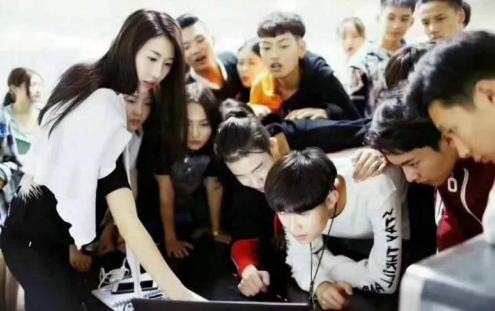 鏉℃潯澶ц矾閫氭垚鍔熺殑渚嬪瓙,鏉℃潯澶ц矾閫氱殑瑙嗛