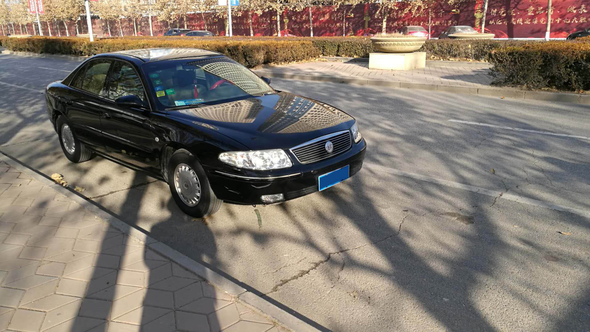 开了十年的君威要不要卖,开了两万公里的君威还能卖多少钱