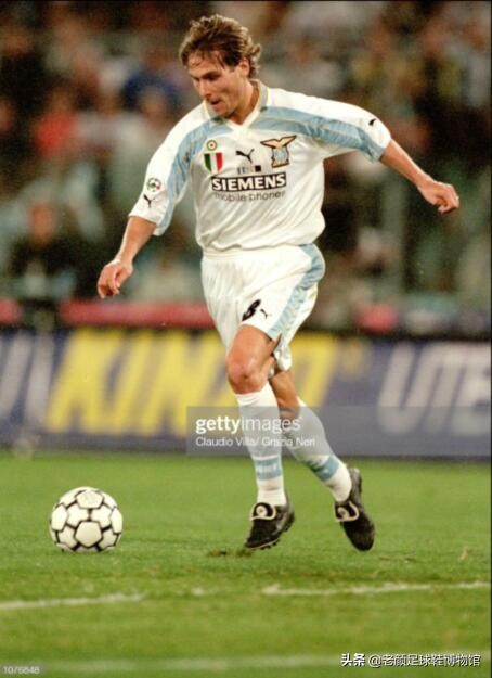 真不比齐达内差，捷克铁人也曾在欧洲优胜者杯决赛天外飞仙制胜