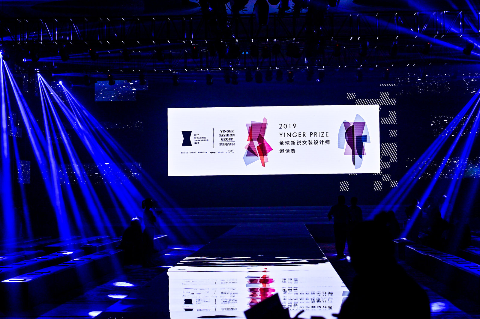 褰卞効闆嗗洟鐞嗗康,褰卞効鏃跺皻闆嗗洟鍙戝睍鍘嗗彶