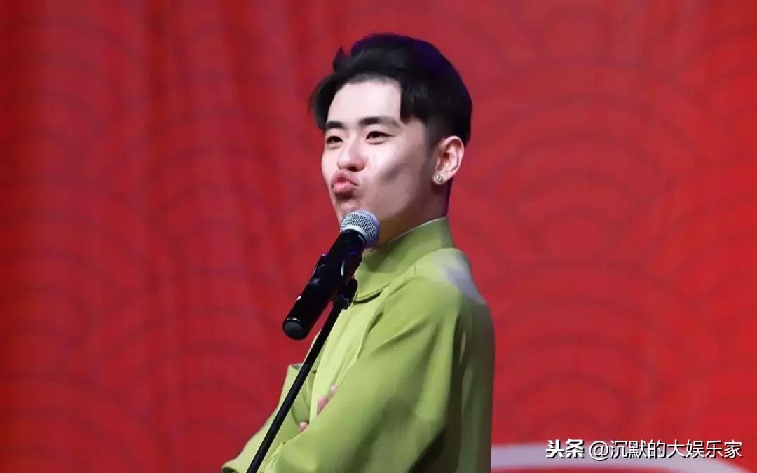 德云社相声高清完整版张云雷北京,张云雷从南京十米高台掉落