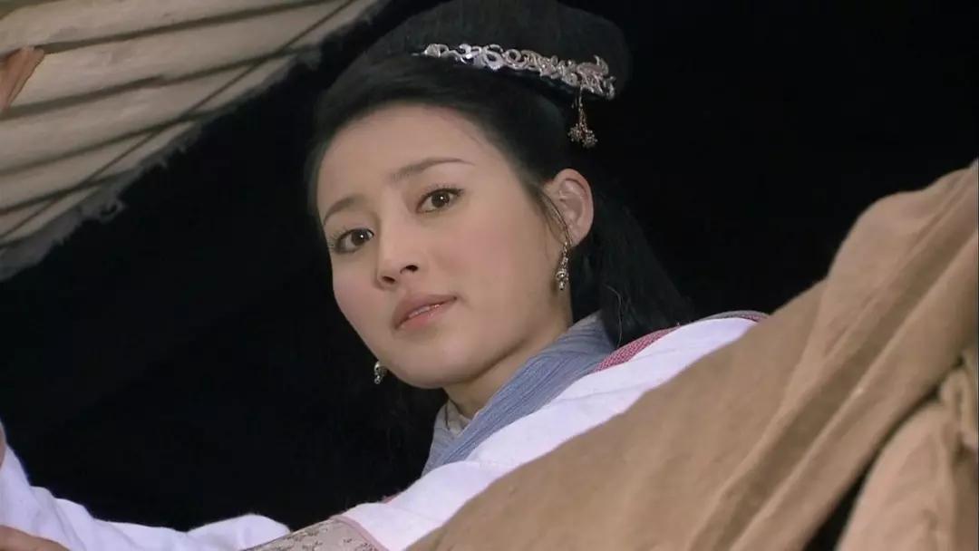 恨锁金瓶潘金莲毒死武大郎后续,恨锁金瓶里潘金莲为什么挨打