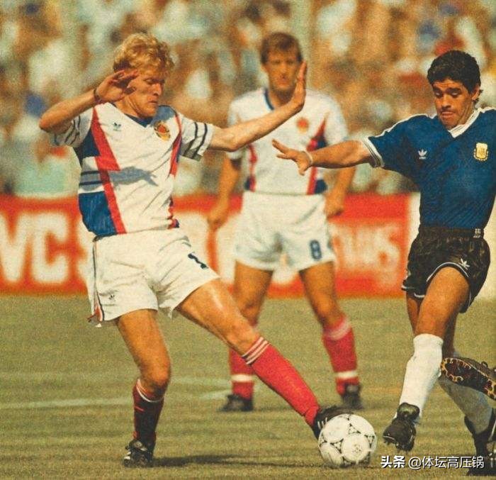 2010世界杯荷兰痛失冠军,1990年世界杯荷兰三剑客