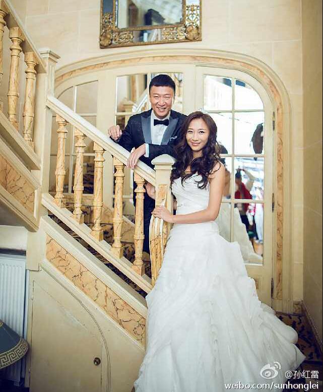 从张艺兴、吴越到王骏迪,《扫黑风暴》明明就是个红雷宇宙