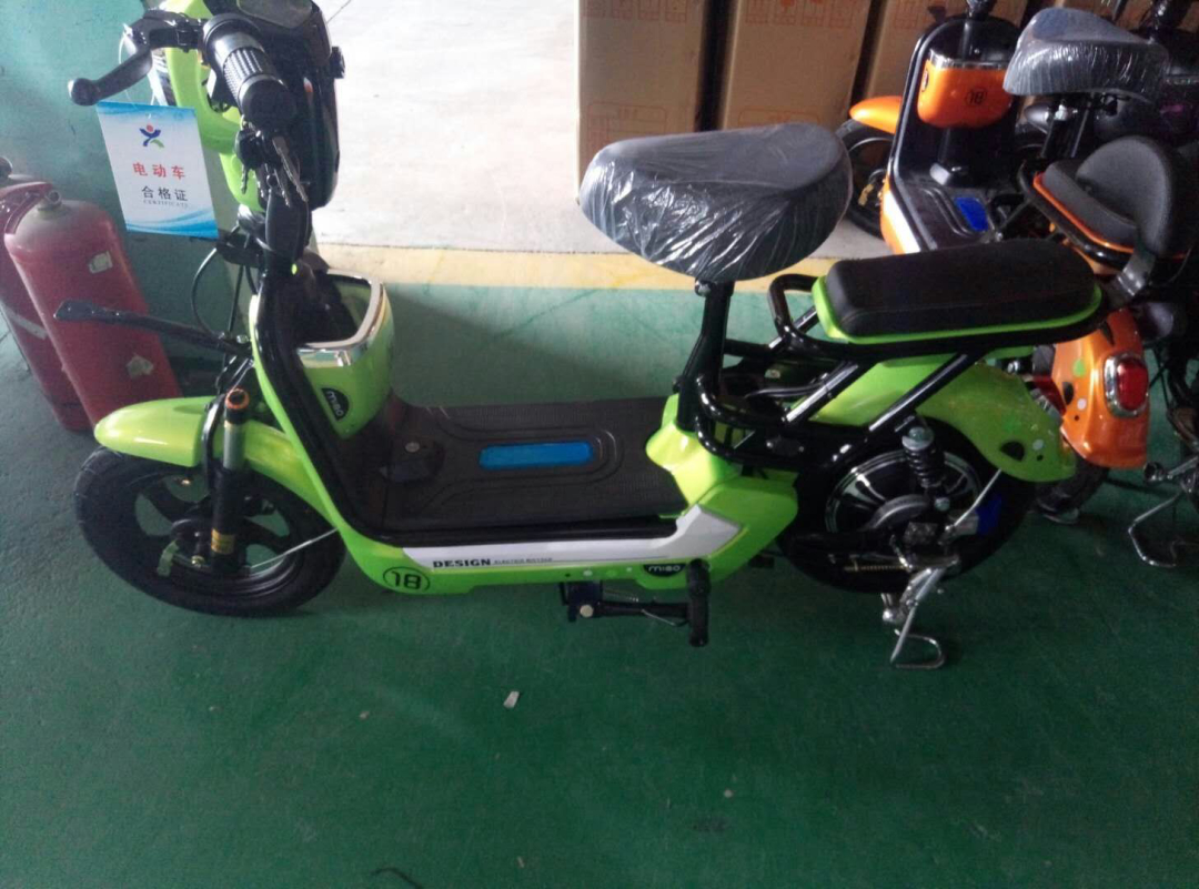 电瓶寿命还剩百分之30要换新吗,电动车电瓶在保修期内坏了怎么换