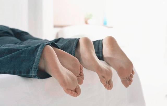 谁说女人怀孕不能同房,只要做到这3点,轻松解决孕期难题